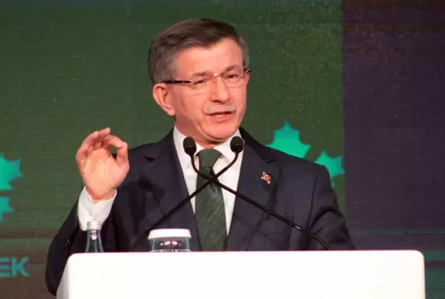 Ahmet Davutoğlu’ndan tarihi U dönüşü