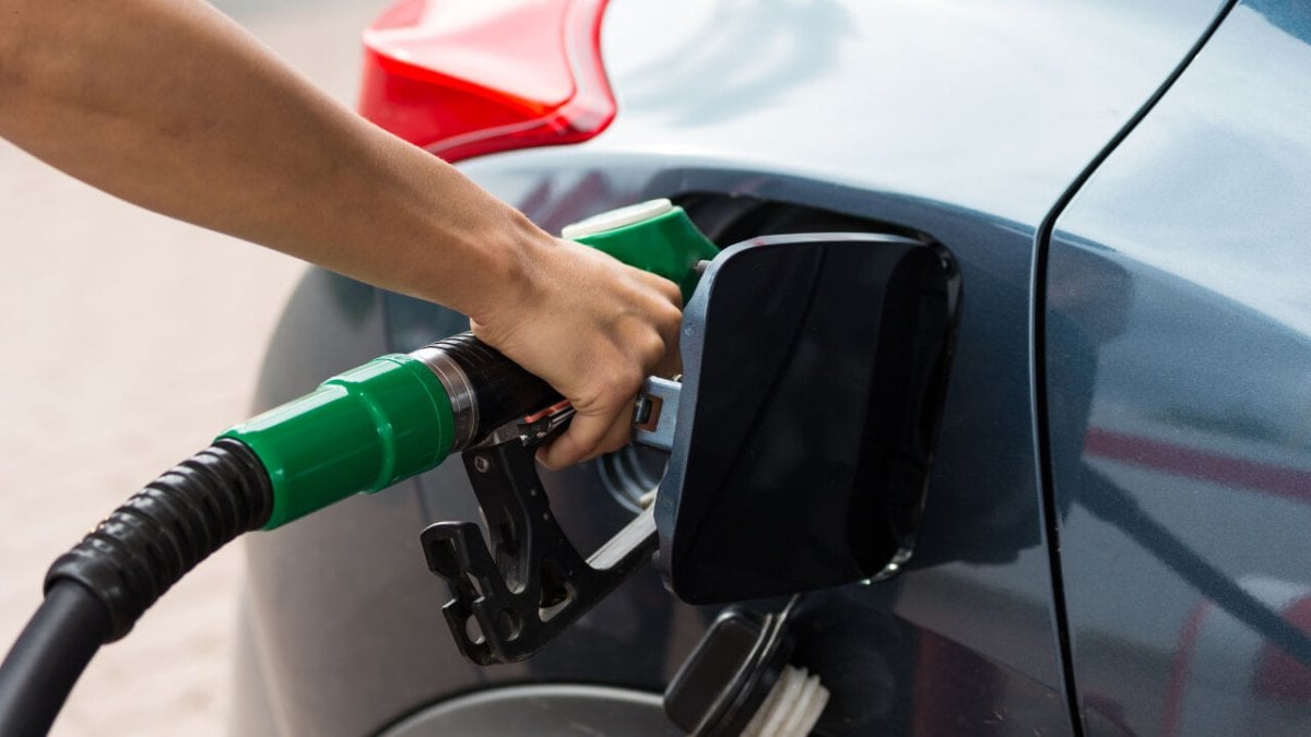ÖTV zammı akaryakıta yansıdı: Benzin, motorin ve LPG’ye zam geldi