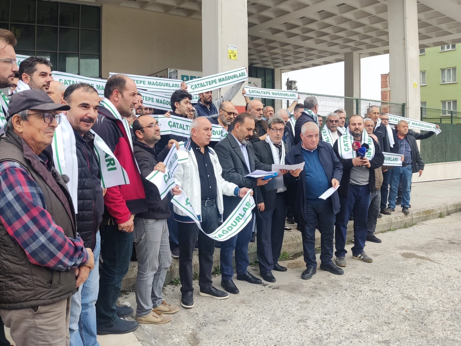 ÇATSANDER’den Zehir Zemberek Açıklama: “Çataltepe’yi Ranta Yedirmeyeceğiz, 17 Yıl Daha Beklemeyeceğiz!”