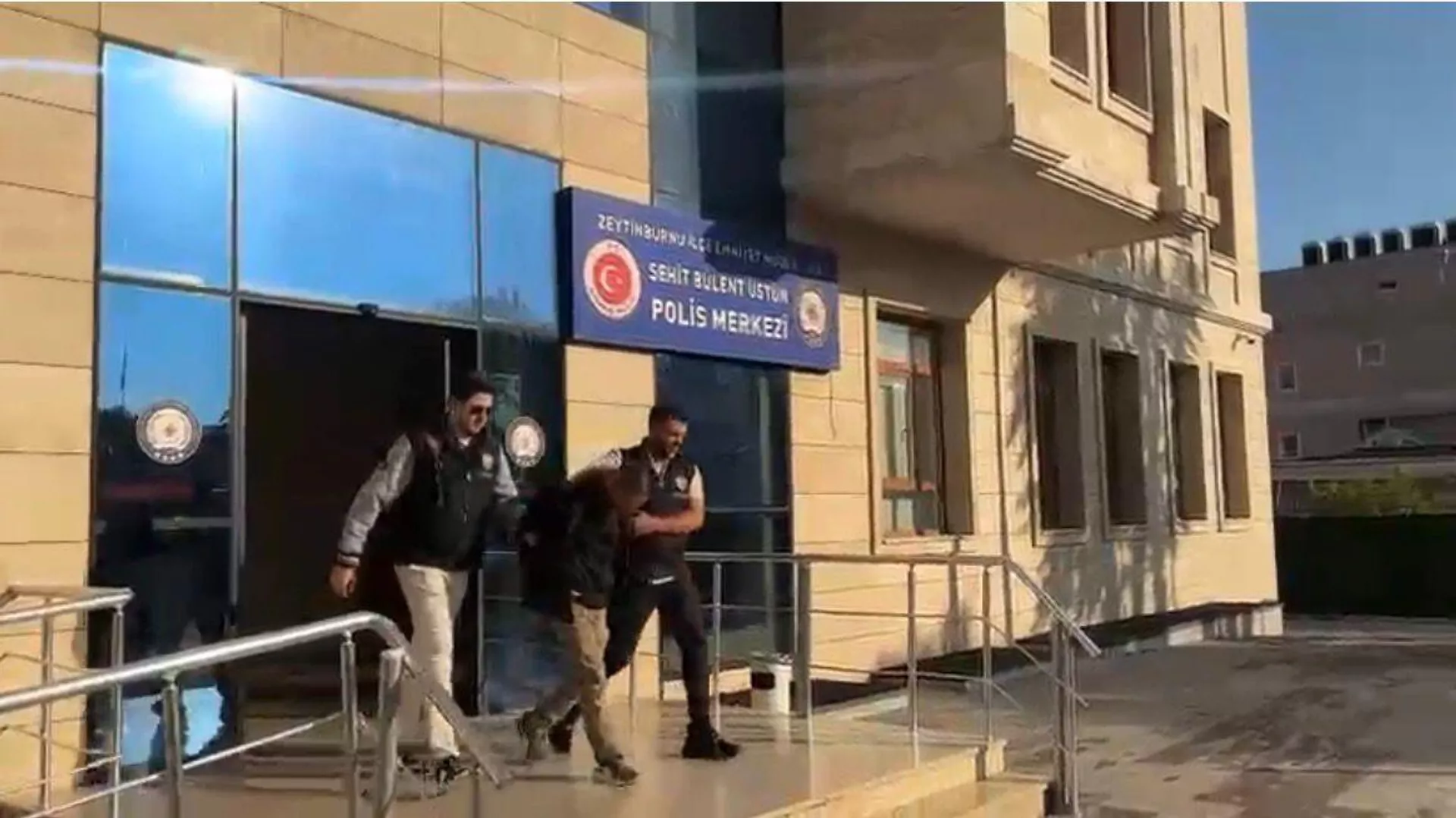 19 Yaşındaki Genç Kızı Takip ve Tehdit Etti
