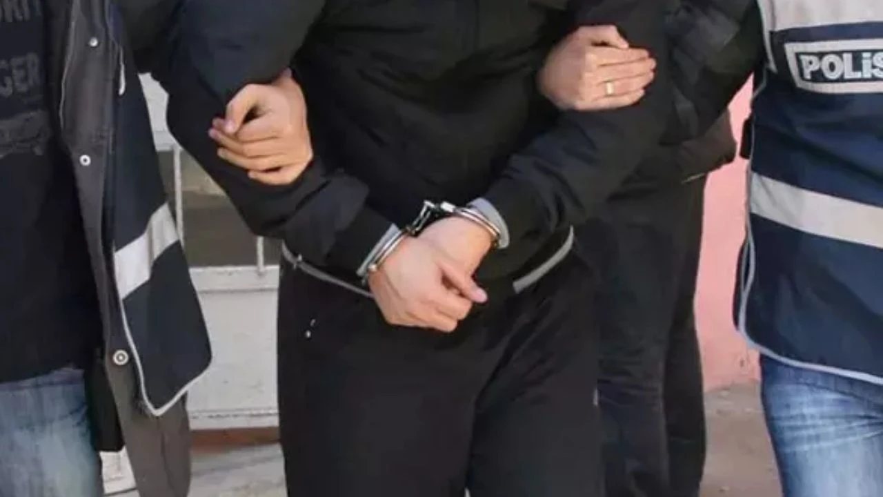 İzmir Menderes’te Eşini Öldüren Zanlı Tutuklandı