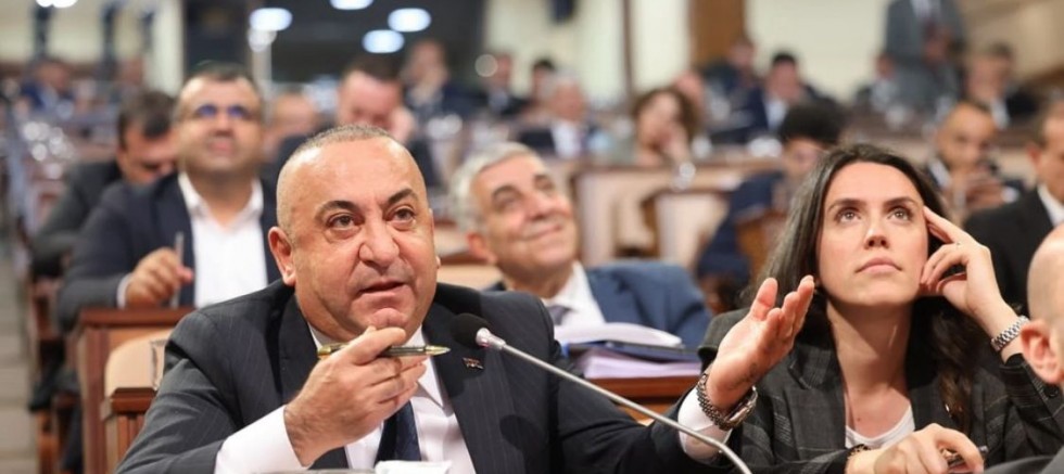 Metin Kaya’dan İBB Meclisi’nde Sert Çıkış: “Alevilere Yönelik Nefret Dili Toplumsal Barışı Tehdit Ediyor”