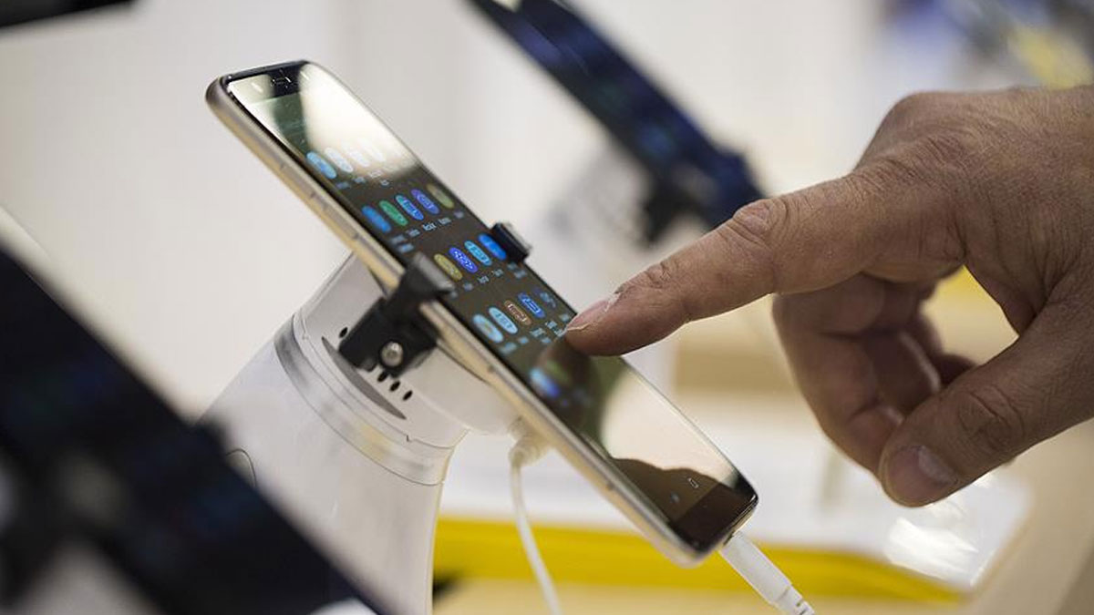 Yeni telefon alacaklar dikkat: Cep telefonlarına zam yolda