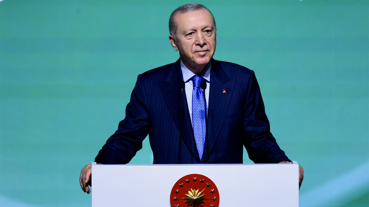 Erdoğan: Gençler geleceğe dair umutlarımı yeşertiyor